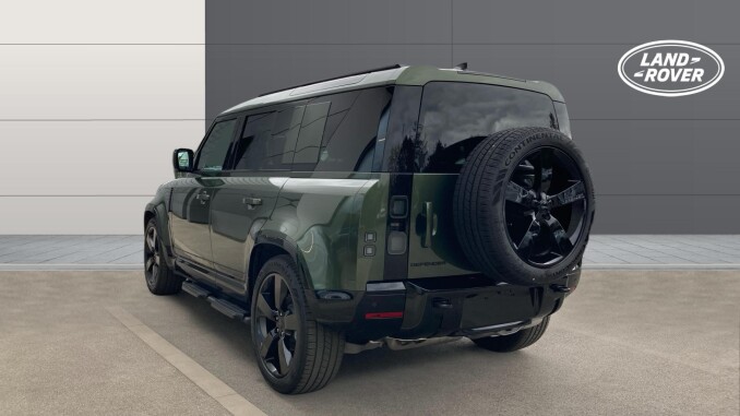 Land Rover Defender 3.0 D250 X-Dynamic HSE 110 5dr Auto Diesel Estate - Image 2